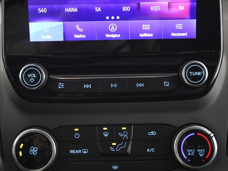 Ford Tourneo Custom 2,0 DETHLEFFS Globevan Obytňák - fotka 17 z 31
