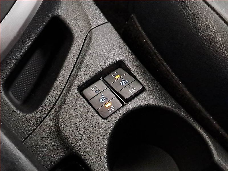 Toyota Auris (2014) Hybrid, Automat, Navi - fotka 20 z 22