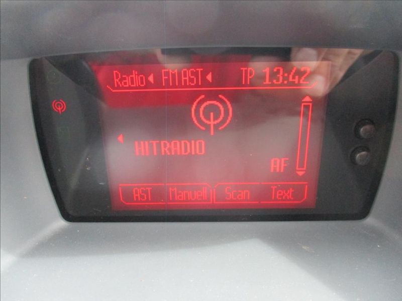 Ford Fiesta 1,2 i,klima.serv.kniha, - fotka 16 z 29