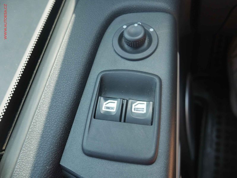 Renault Trafic (2018) 1.6dCi 6míst, AC, navi - fotka 12 z 14