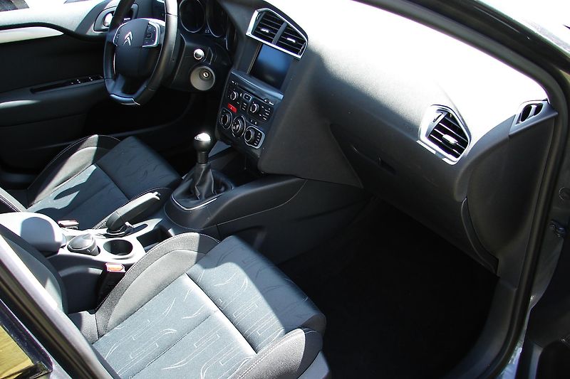 Citroën C4 II. 1.6 VTi 120PS NAVI-ZADÁN!  - fotka 10 z 34