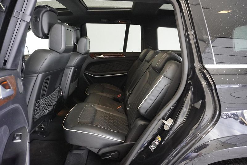 Mercedes-Benz GL (2014) GL500 4,7I V8 4MATIC AUT. - fotka 26 z 33