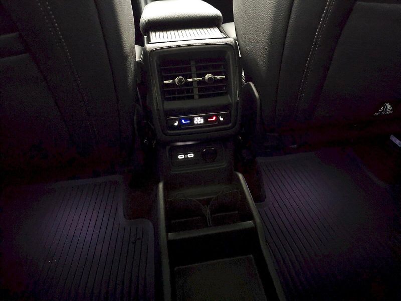 Škoda Kodiaq (2024) 2.0TDI 142kW 4x4 DSG EXCLUSIVE - fotka 27 z 30