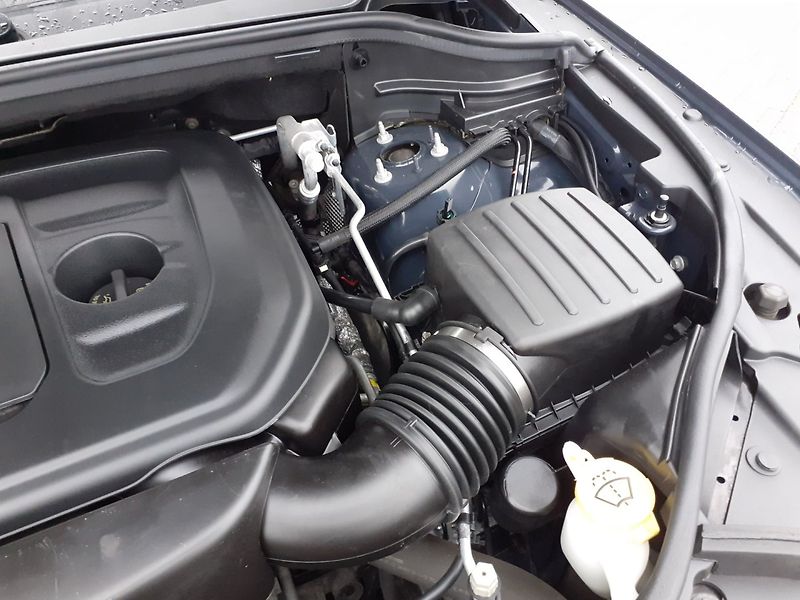 Jeep Grand Cherokee (2018) 3.6 L V6 4x4 - fotka 32 z 40