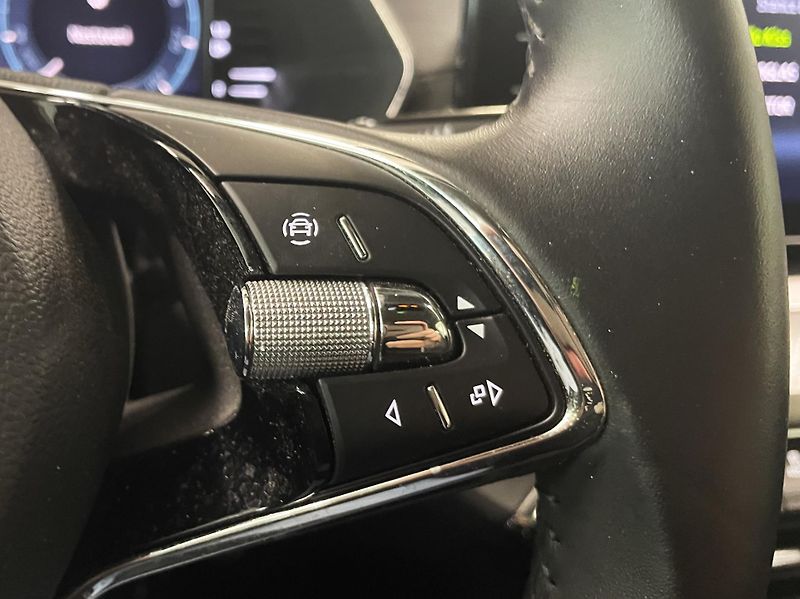 Škoda Octavia 2.0 TDI, 85 KW, AMBITION, ČR - fotka 12 z 24