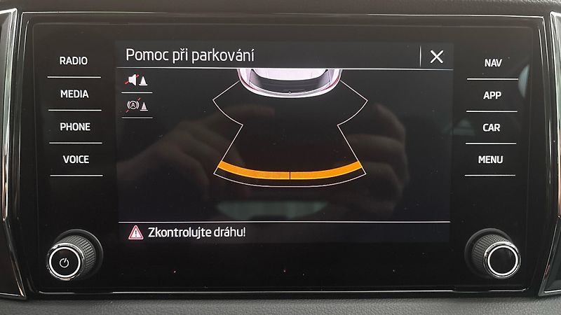 Škoda Karoq 2.0 TDI Style - fotka 12 z 26
