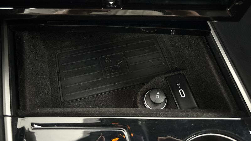 Volkswagen Touareg 3.0 TDI Tiptronic R-Line - fotka 26 z 33