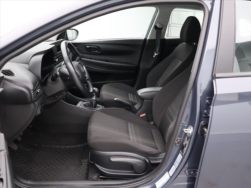 Hyundai i20 1,0 T-GDI 73kW Comfort Club CZ - fotka 11 z 32