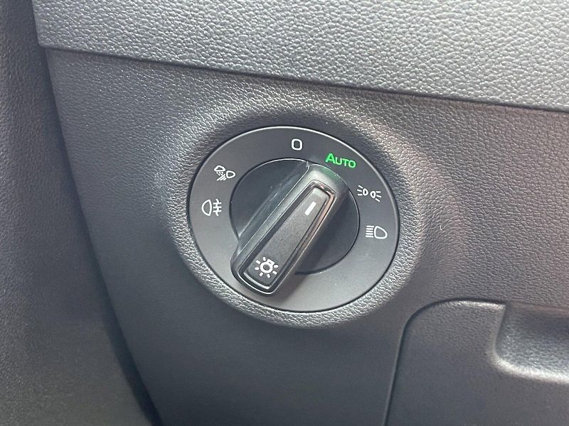 Škoda Karoq (2025) Sportline 2.0 TDI 110kW 4x4 DS - fotka 7 z 35