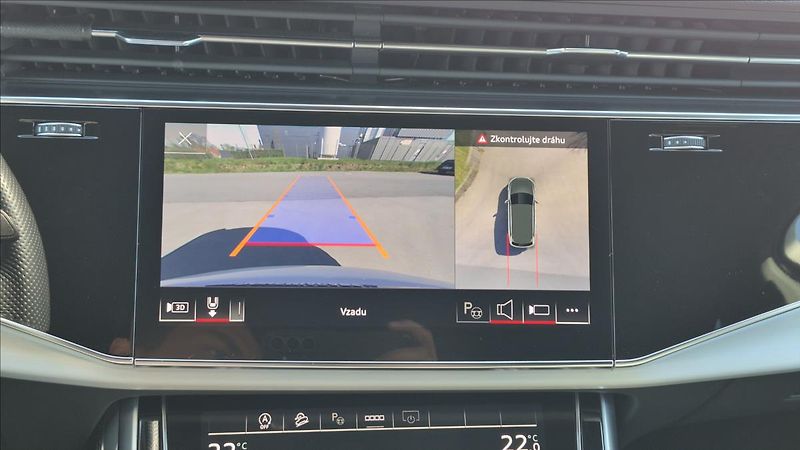 Audi Q7 3,0 50 TDI S-LINE ČR - fotka 21 z 33