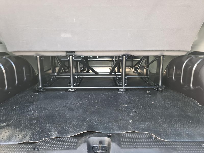 Opel Vivaro (2011) 2.0 CDTi 84-KW 8-MÍST OLOMOUC - fotka 52 z 75