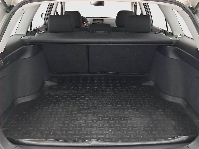 Toyota Avensis (2003) 1.8 VVT-i, po STK, servisované - fotka 13 z 18
