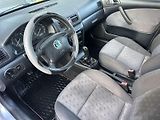 Škoda Octavia (2008) Combi 1.9 TDI Tour - náhled 8