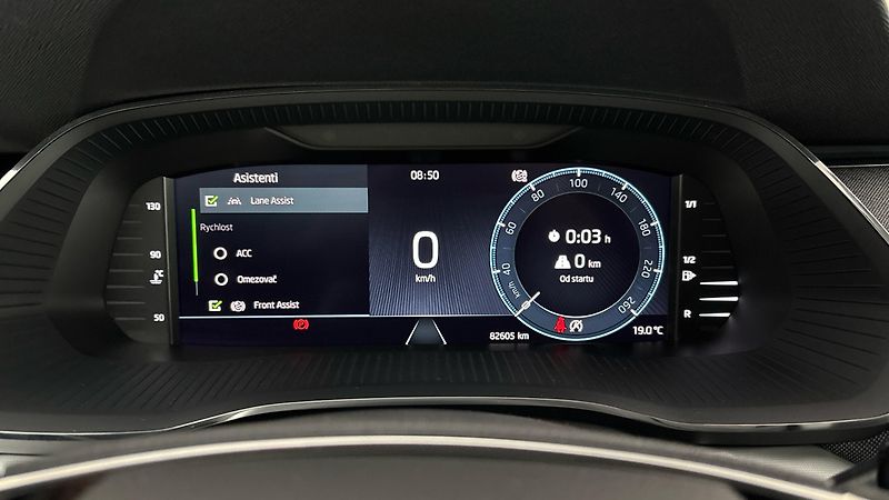 Škoda Octavia 2.0 TDI Style - fotka 10 z 27