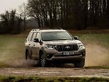 Různé verze Toyoty Land Cruiser