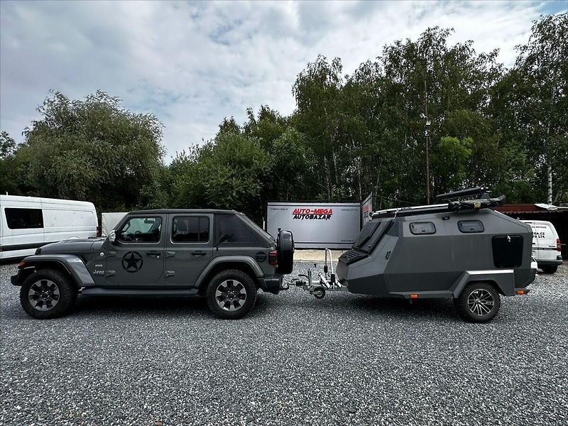 Jeep Wrangler 2,0 SAHARA-OVERLAND-CZ-HARDTOP - fotka 4 z 8