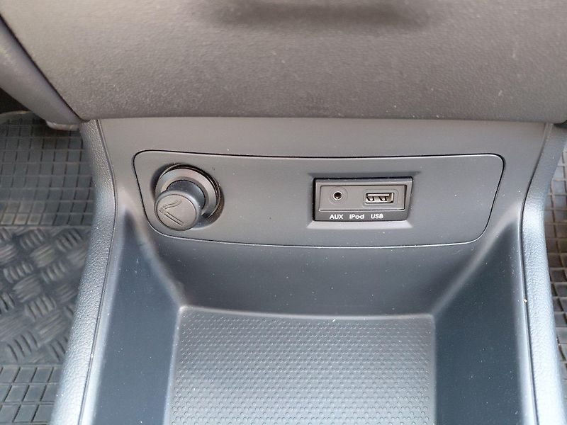 Hyundai i20 (2014) 1,25i 63 kW Family Go - fotka 23 z 24