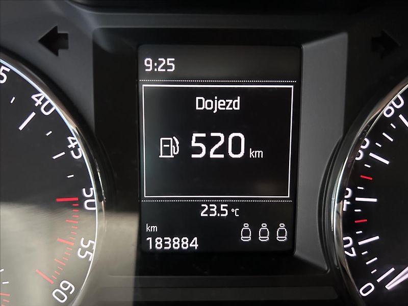 Škoda Octavia 1,6   TDI 77kW,TAŽNÉ,SERVISKA - fotka 14 z 23