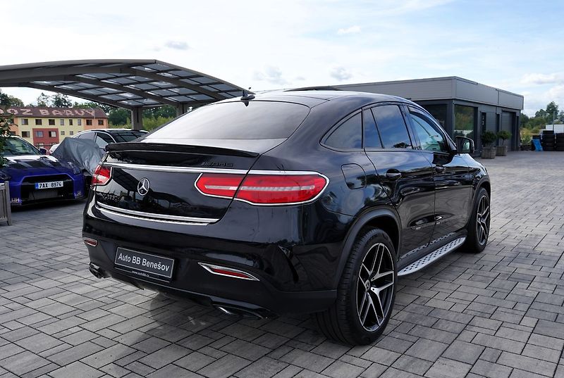 Mercedes-Benz GLE 350d 4Matic AMG/tažné/Harman - fotka 6 z 46