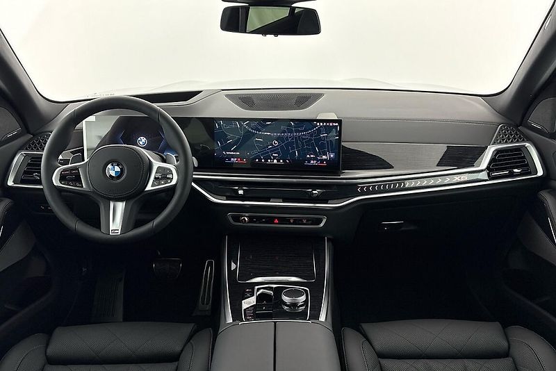 BMW X5 xDrive40d - fotka 12 z 22