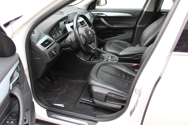 BMW X1 xDrive20d - fotka 4 z 25