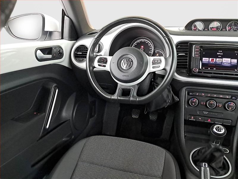 Volkswagen Beetle (2016) 1.2 TSI, ČR,1.maj, Bi-Xenony - fotka 7 z 19