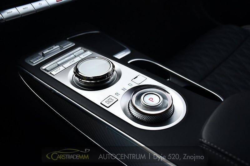 Genesis GV70 2.5T AWD AT8 LUXURY LINE - fotka 34 z 58