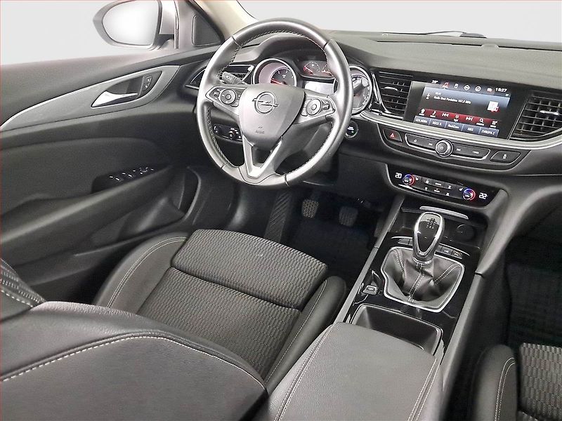 Opel Insignia (2018) 1.6 CDTI, Navi, Tempomat - fotka 7 z 21