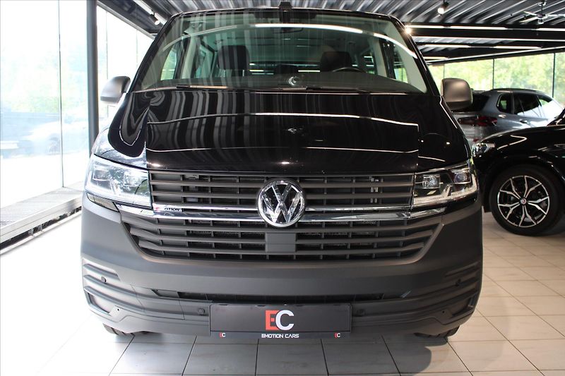 Volkswagen Caravelle T6.1 TDi 110kW 4MOTION ACC/Taž - fotka 2 z 22