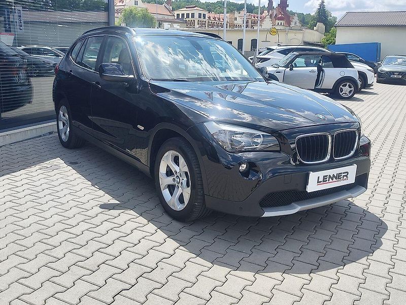 BMW X1 2.0i/135kW xDrive - fotka 3 z 24