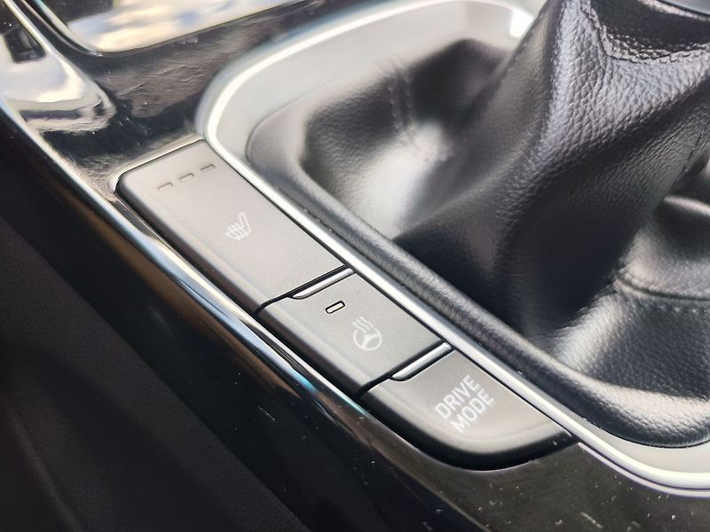 Hyundai i30 1.5 T-GDI/103kW Style Safety - fotka 26 z 36