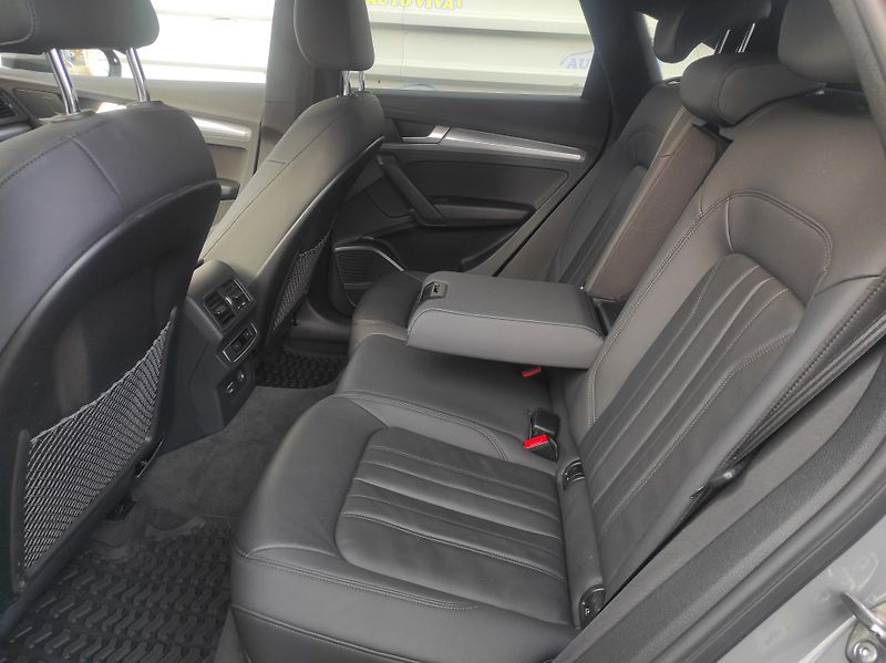 Audi Q5 2,0TFSi 195kW,Sportback, 4x4 - fotka 15 z 63