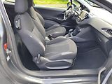 Peugeot 208 (2012) 1,6 eHDI 68Kw - náhled 14