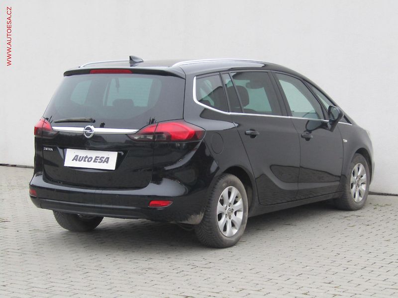 Opel Zafira (2017) 1.6CDTi, Navi, AC - fotka 4 z 19