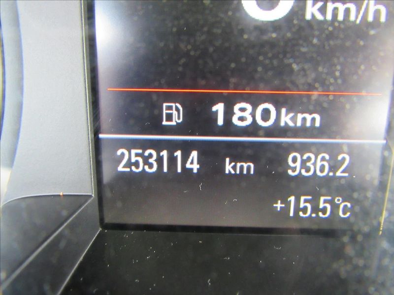 Audi A4 Avant 2,0 TDi 130KW Attraction - fotka 14 z 36