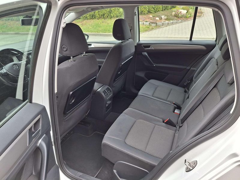 Volkswagen Golf Sportsvan (2014) 1,6 TDI BMT, WEBASTO - fotka 19 z 25