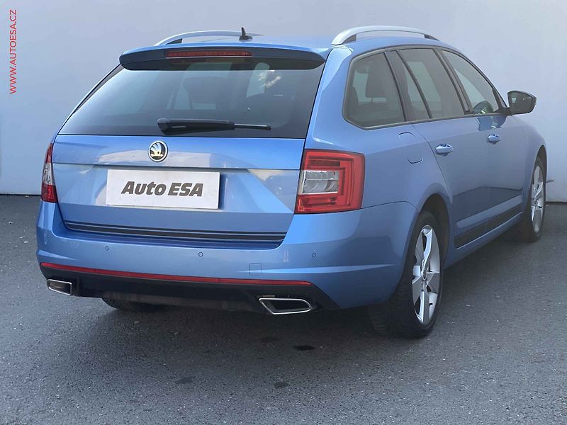 Škoda Octavia (2015) 1.6 TDi, ČR, Elegance, DSG - fotka 4 z 17