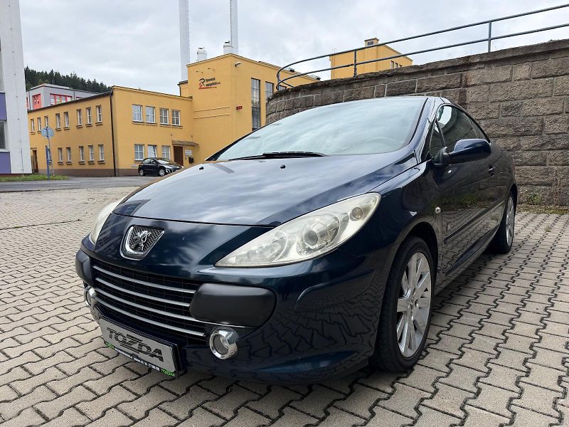 Peugeot 307 1,6i 16V  - fotka 1 z 24