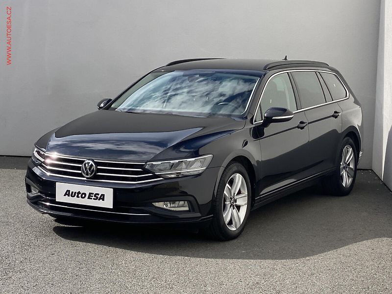 Volkswagen Passat (2019) 2.0 TDi, Business, DSG, LED - fotka 3 z 19