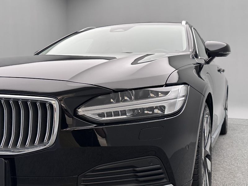 Volvo V90 T6 AWD RECHARGE BRIGHT PLUS  - fotka 23 z 46