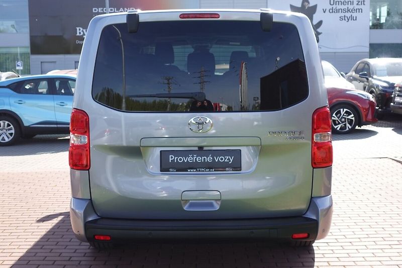 Toyota ProAce Verso 2.0 Diesel 177 - 8 AT Family 8 - fotka 5 z 36