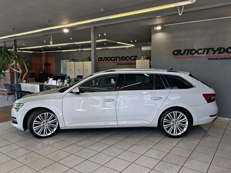 Škoda Superb 2.0 TDi DSG STYLE, ACC, KAMERA - fotka 4 z 25