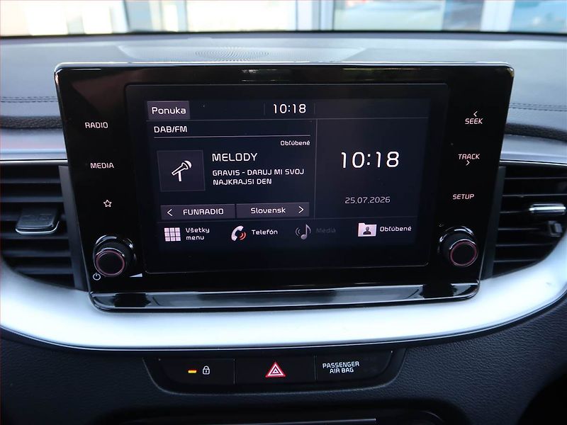 Kia XCeed (2022) Silver 1.5 T-GDI - fotka 12 z 17