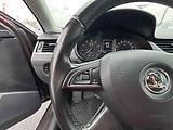 Škoda Octavia (2013) 1.4 TSI, autoAC - náhled 17