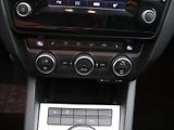Škoda Octavia 1,4 TSI 103kW Elegance Xenon - náhled 19