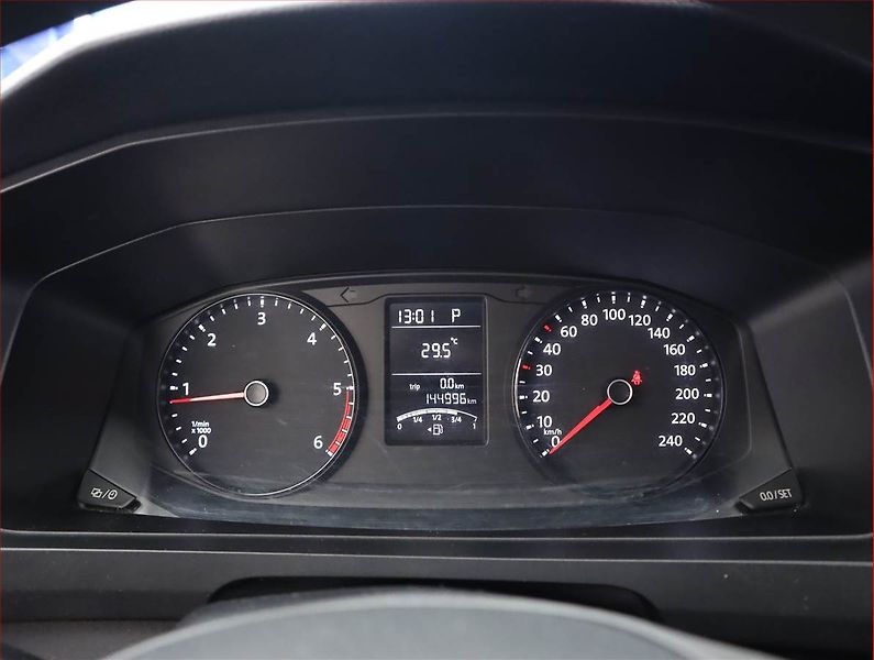 Volkswagen Transporter (2019) 2.0 TDI, Bus, 9Míst - fotka 11 z 18
