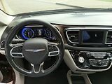 Chrysler Pacifica (2018) Touring L, model 2019 - náhled 19