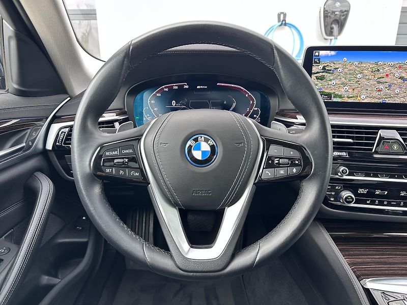 BMW Řada 5 530e xDrive Model Luxury - fotka 10 z 23
