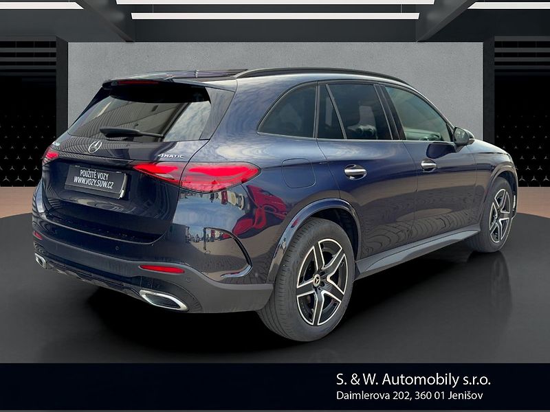 Mercedes-Benz GLC AMG 4MATIC - fotka 5 z 36