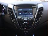 Hyundai Veloster (2013) 1.6 T-GDI, Serv.kniha, Navi - náhled 12